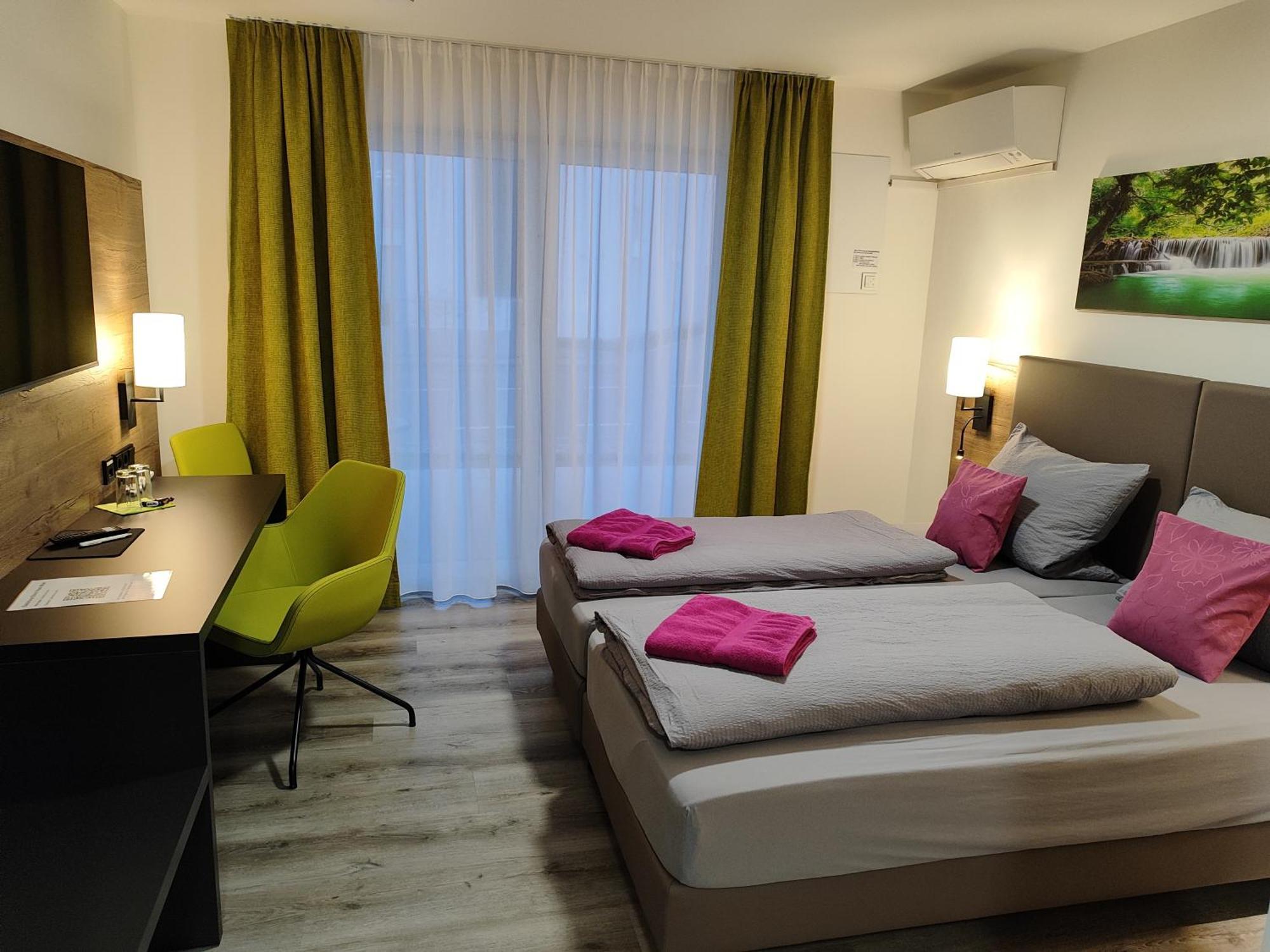 Hotel Gaestehaus Stock Zimmer Baeumle Friedrichshafen Eksteriør billede