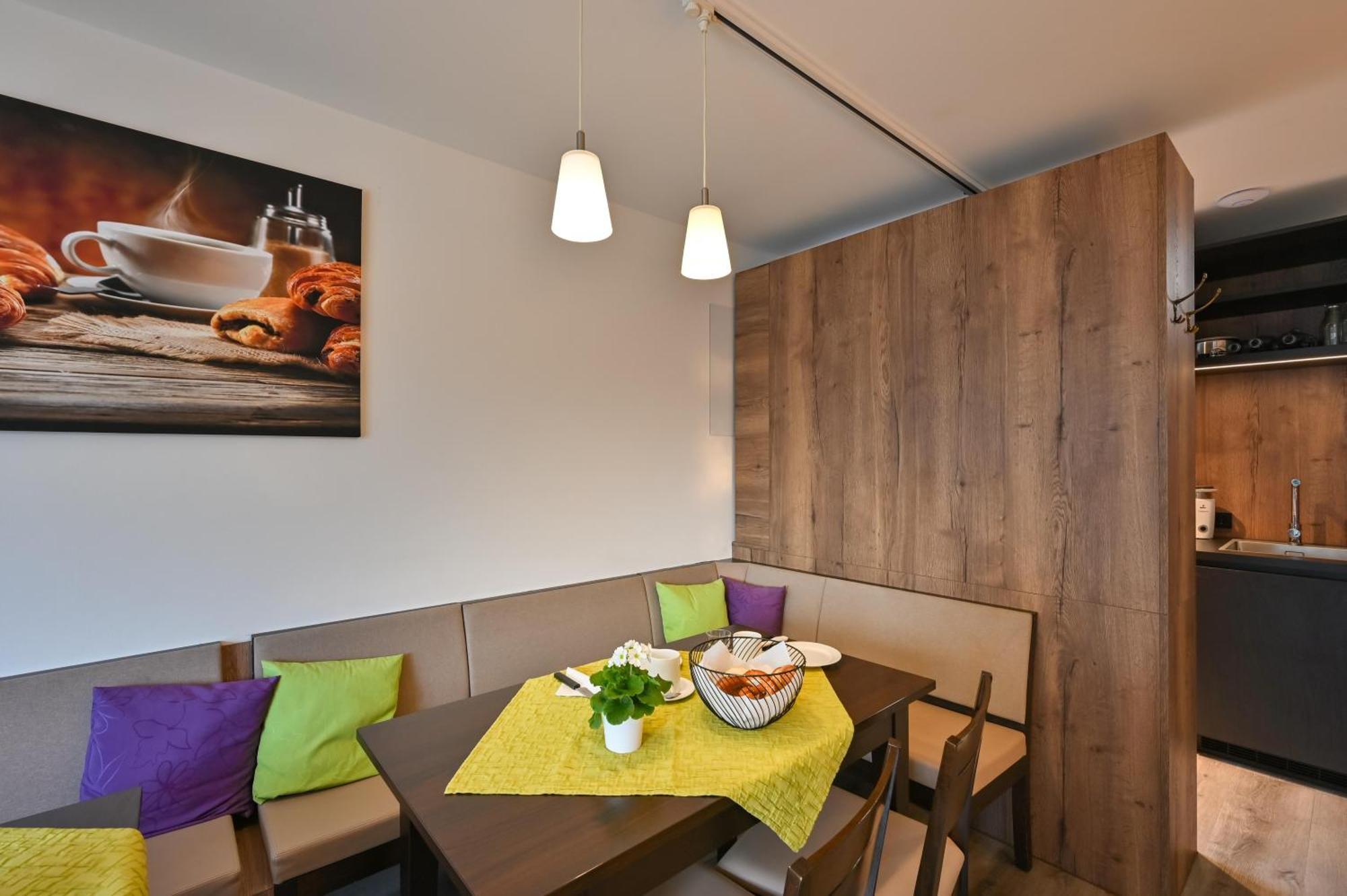 Hotel Gaestehaus Stock Zimmer Baeumle Friedrichshafen Eksteriør billede