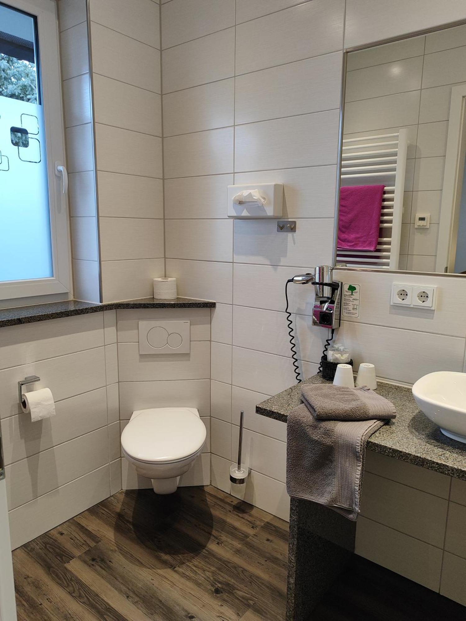 Hotel Gaestehaus Stock Zimmer Baeumle Friedrichshafen Eksteriør billede