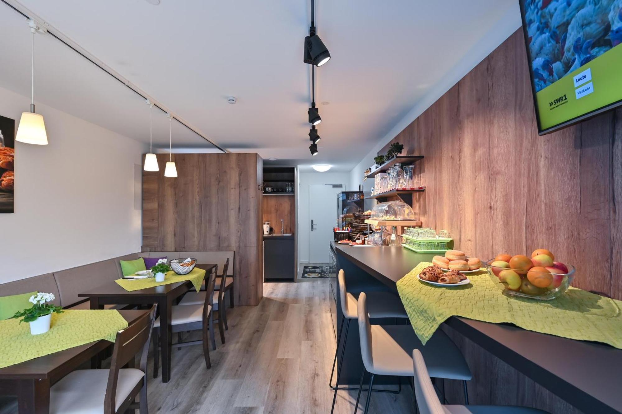 Hotel Gaestehaus Stock Zimmer Baeumle Friedrichshafen Eksteriør billede