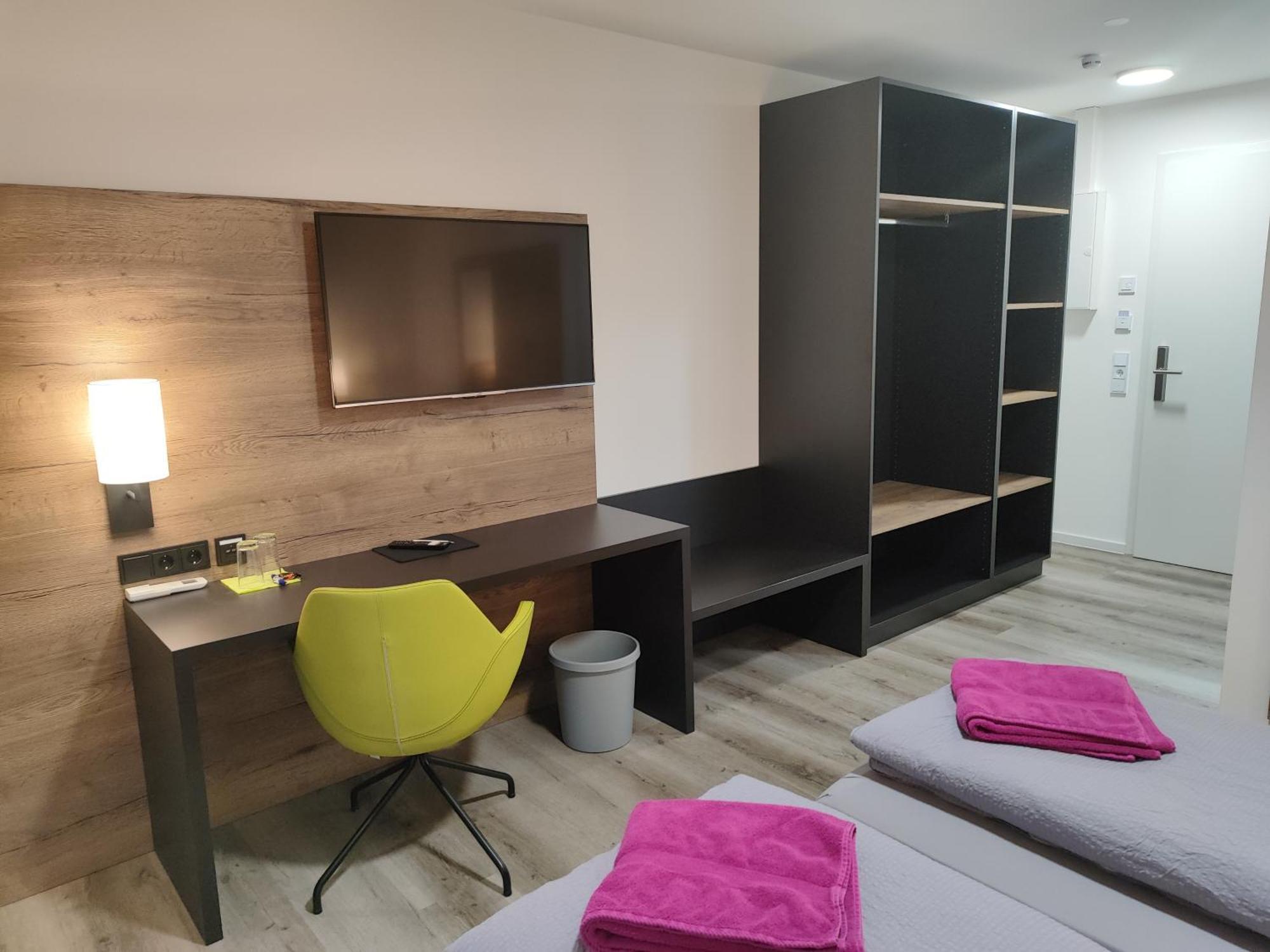 Hotel Gaestehaus Stock Zimmer Baeumle Friedrichshafen Eksteriør billede