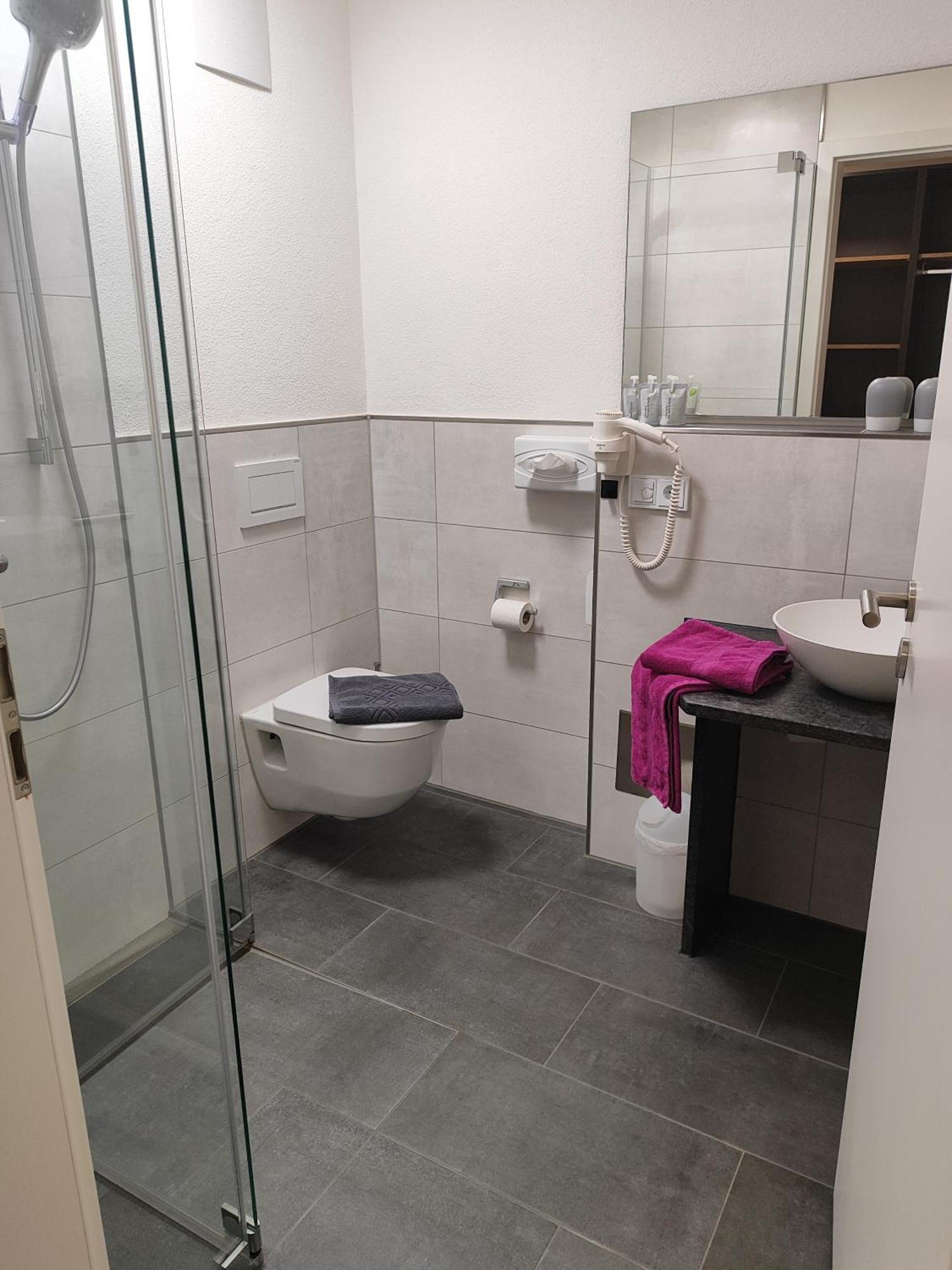 Hotel Gaestehaus Stock Zimmer Baeumle Friedrichshafen Eksteriør billede