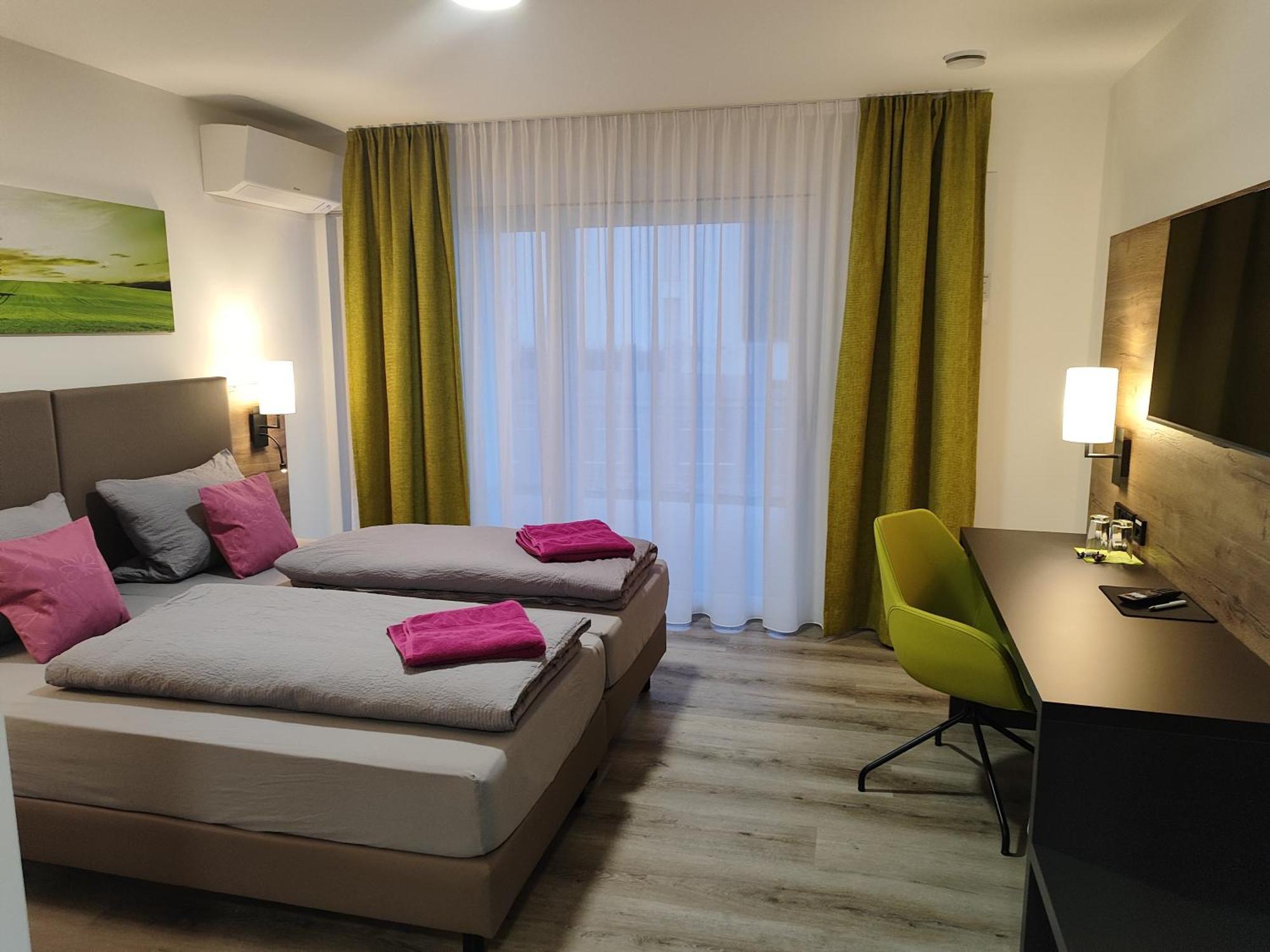 Hotel Gaestehaus Stock Zimmer Baeumle Friedrichshafen Eksteriør billede